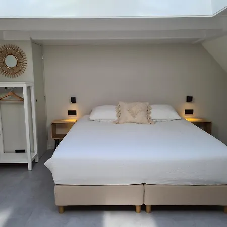 Bed & Breakfast Onderderietenkap